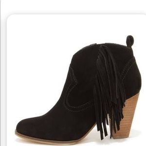 Black fringe booties